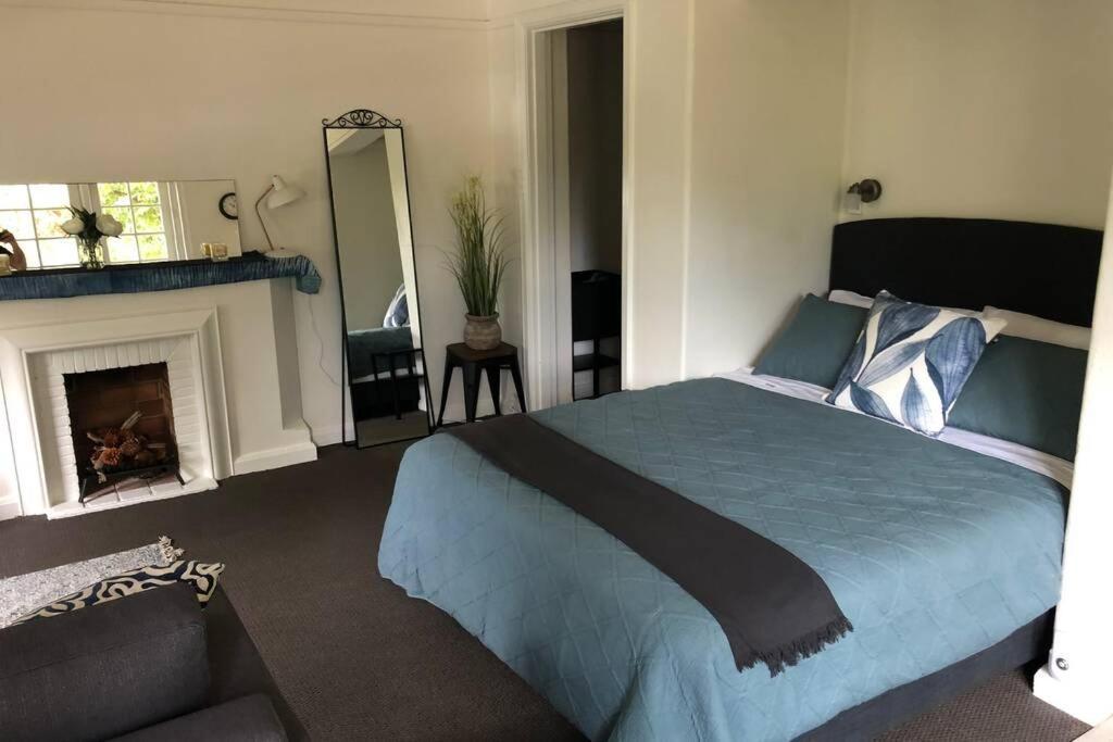 East Melbourne City Studio - Amazing Location & Sunny Charm Apartment Bagian luar foto