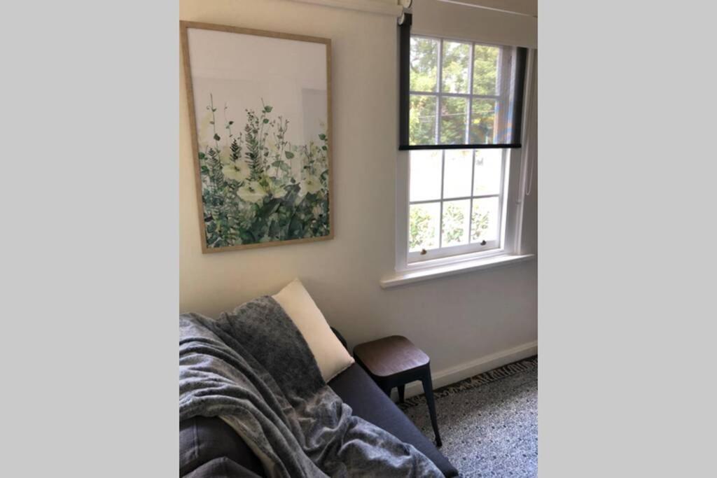East Melbourne City Studio - Amazing Location & Sunny Charm Apartment Bagian luar foto