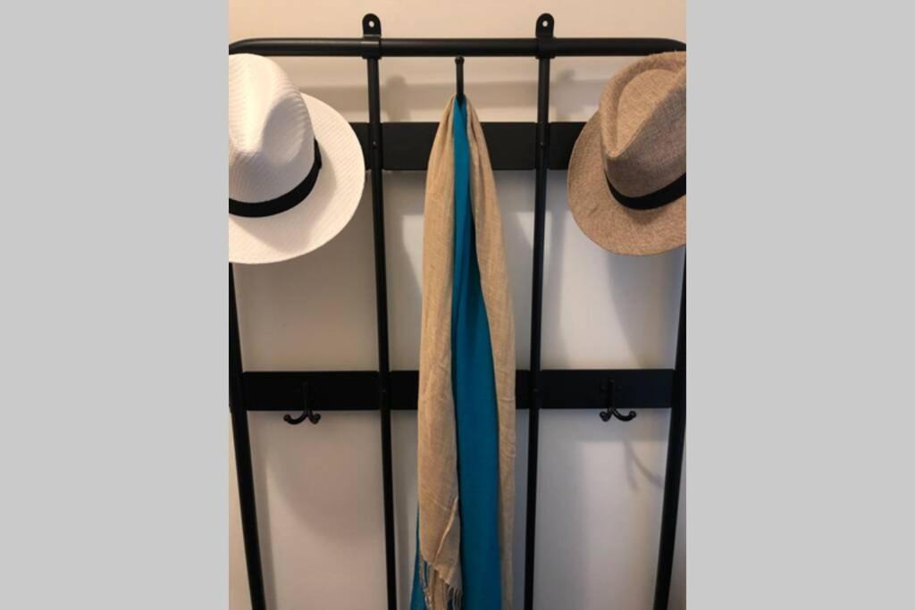 East Melbourne City Studio - Amazing Location & Sunny Charm Apartment Bagian luar foto